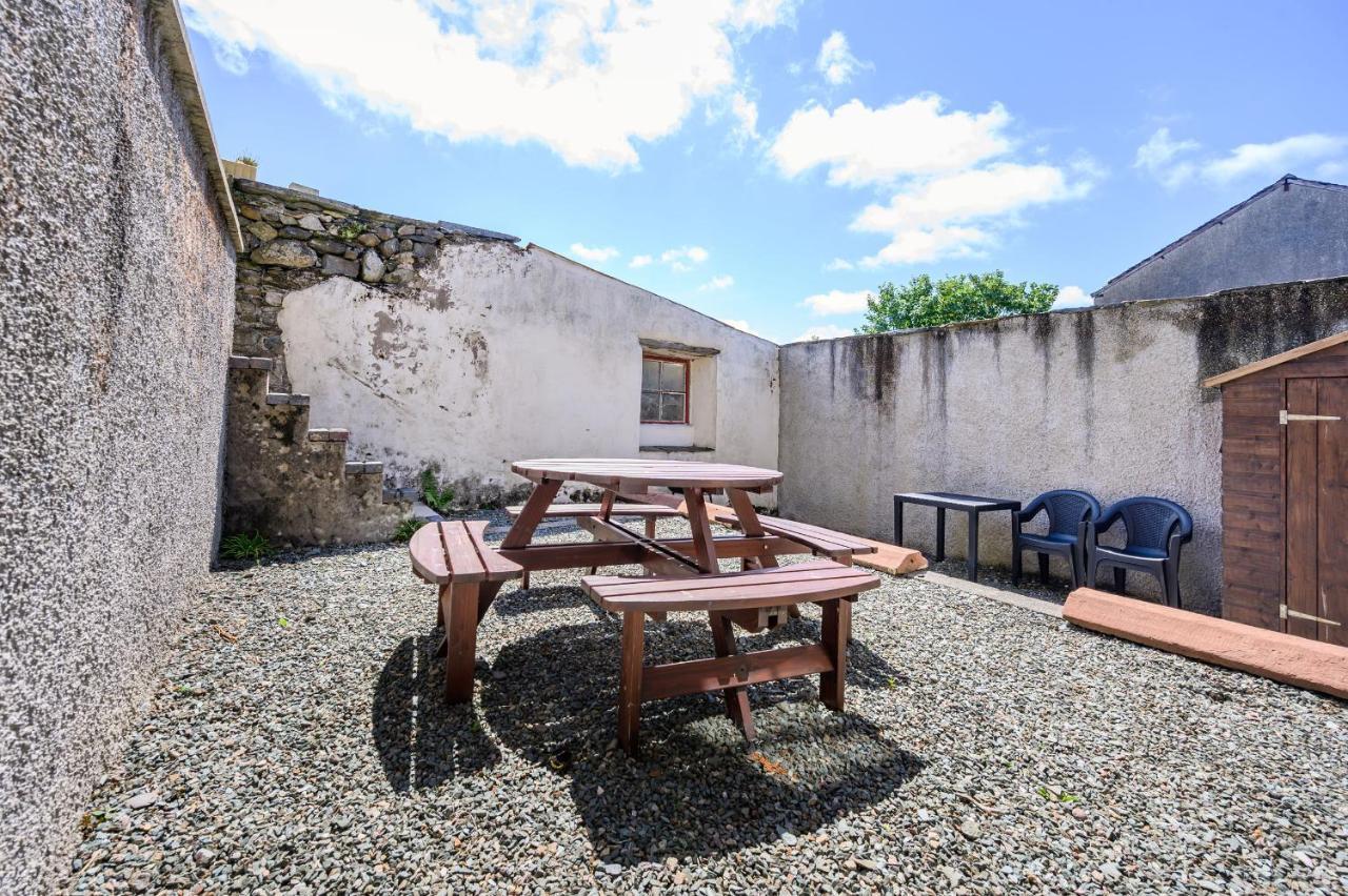 Tower Cottage Милъм Екстериор снимка