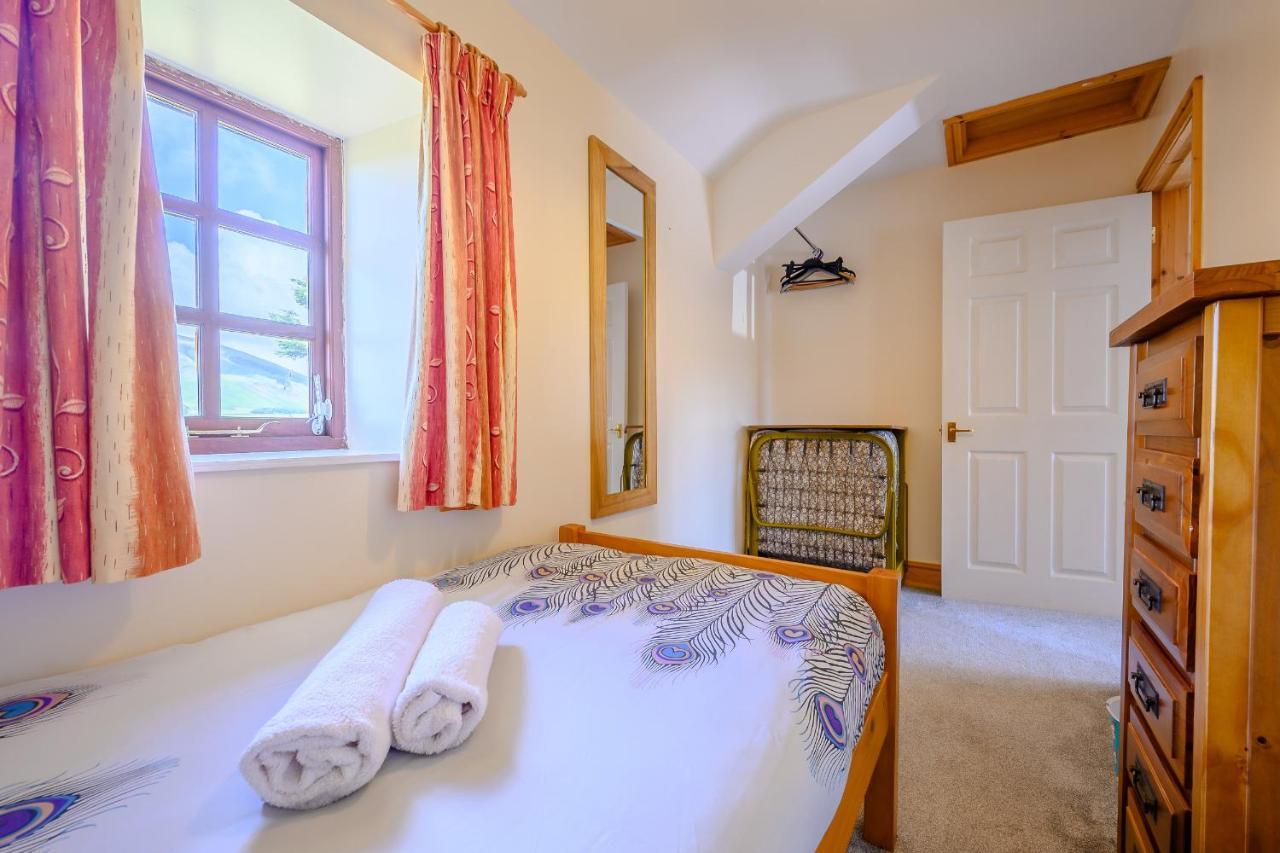 Tower Cottage Милъм Екстериор снимка